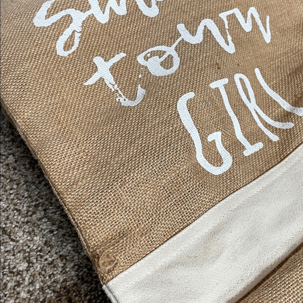 Just a small town girl bag! So cute - Picture 5 of 5